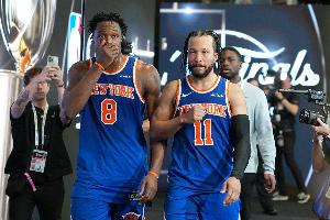 解说：今晚的OG攻防一体 值得任何赞美 这么下来 FMVP没得跑