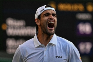 三届大满贯冠军、41岁老将瓦林卡1-3贝雷蒂尼，完成温网最后一舞