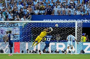 夸张佛得角门将粉丝数继续暴涨来到1871万！NBA仅4人高过他！